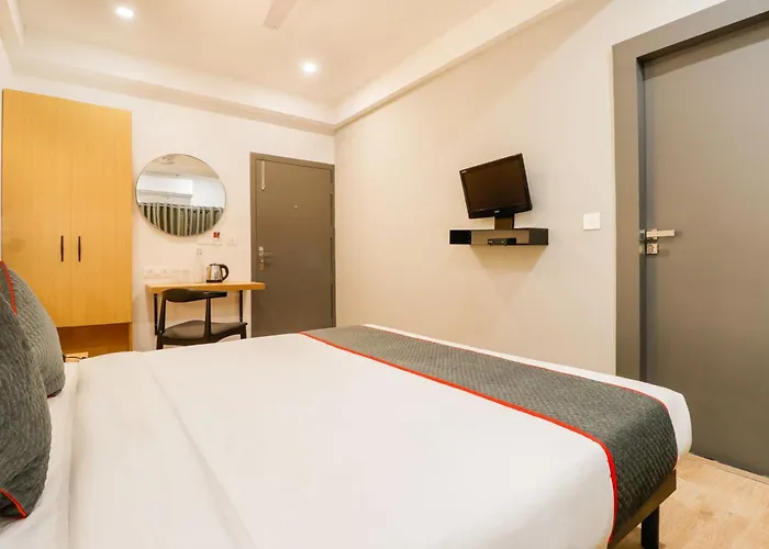 Townhouse South Tukoganj Hotel Indore